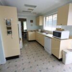 Air conditioning Built in wardrobes Dishwasher Ensuite(s) Floorboards Fully fenced